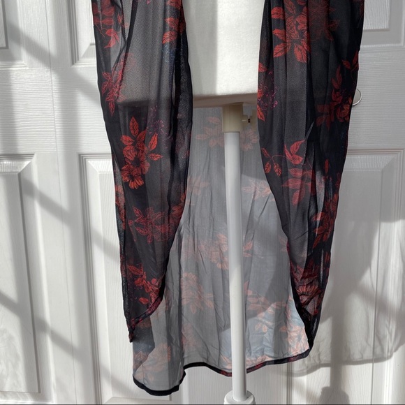 🔥SOLD🔥Boutique High Low Sheer Kimono Black & Red S, M, L - Picture 5 of 13